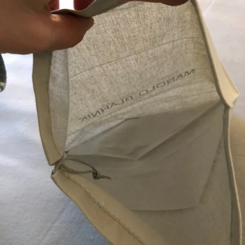 Manolo Blahnik Dustbag 10.5x13.5 Shoe Protection Cream‎ Authentic Drawstring